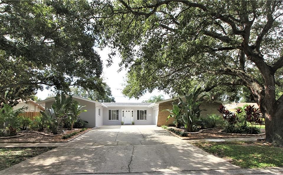 1st image of 2309 Saint Charles Dr