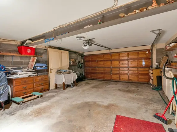 3218 Pleasant Avenue image 37 of 44