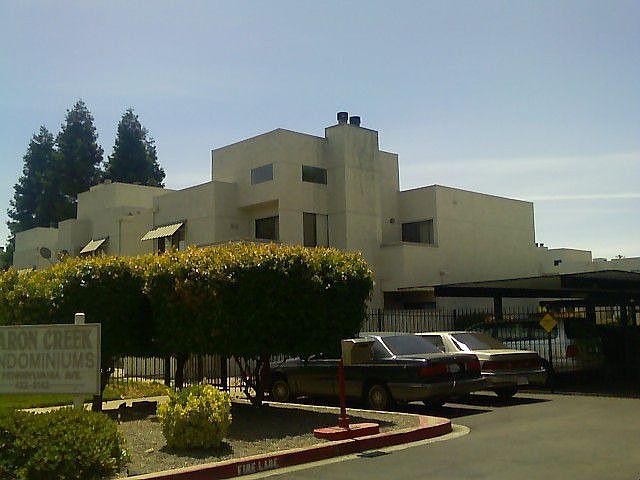 2nd image of 225 Pennsylvania Ave APT A8