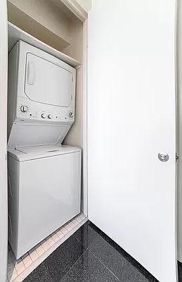 4th image of 10 Liberty St APT 43b