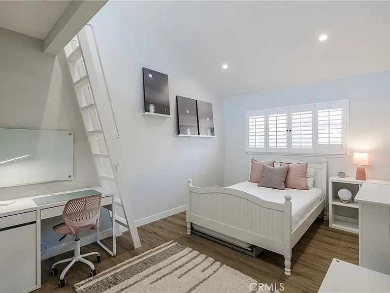 1219 S Catalina Ave — Photo 38