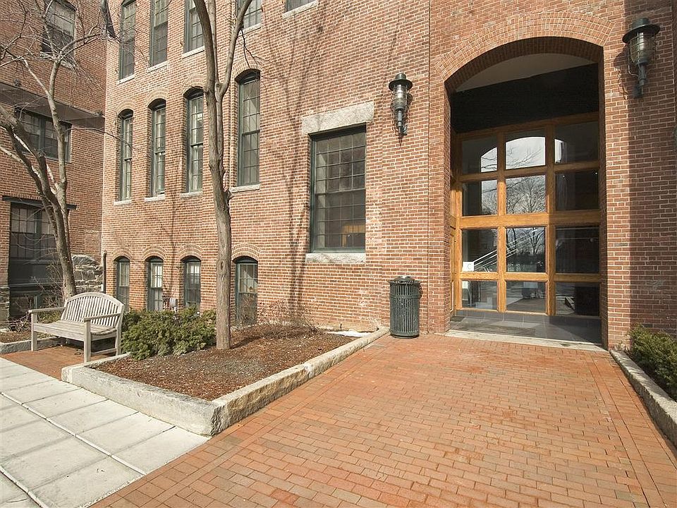 1st image of 129 Franklin St #Kbl-0415