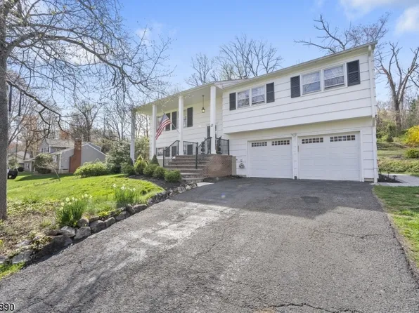 41 Forest Dr, Long Hill Twp., NJ 07980