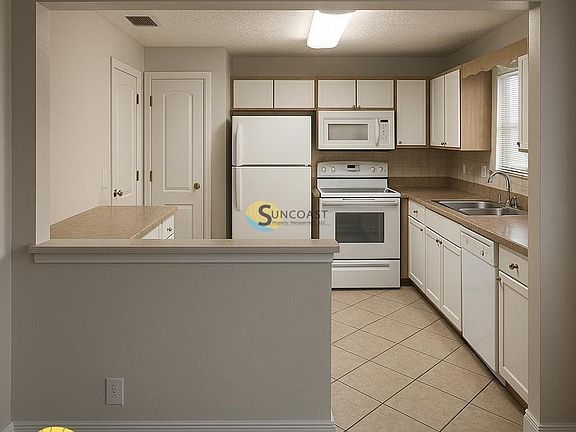 5th image of 3235 Holly Berry Ln
