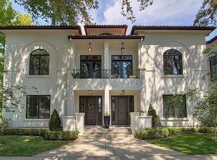 4233 J St, Sacramento, CA 95819