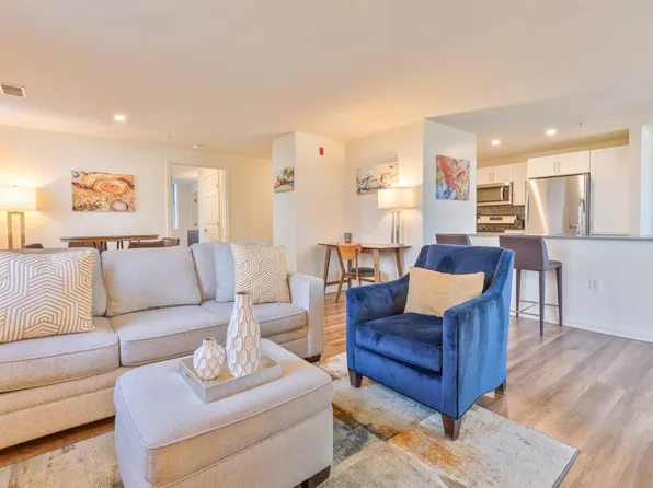 12000 Main Campus Dr, Lexington, MA