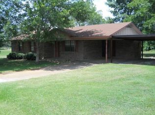 302 Manning Ln, Crockett, TX 75835