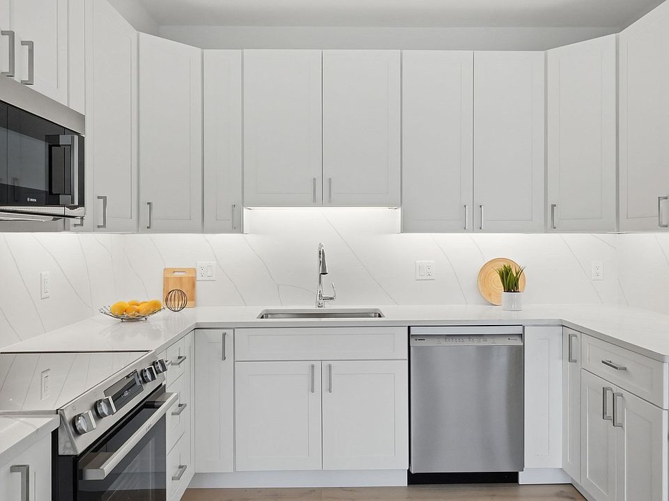 1st image of 66 Tileston St #8