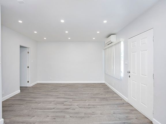 4th image of 6326 Vinevale Ave APT B