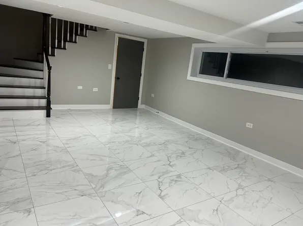 2729 N Newcastle Ave #B, Elmwood Park, IL 60707