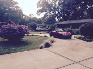 15036 Lake Magdalene Blvd, Tampa, FL 33618