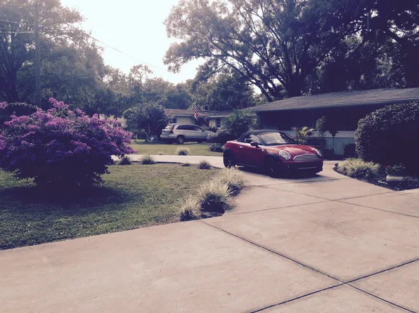 15036 Lake Magdalene Blvd, Tampa, FL 33618