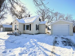 207 2nd St NE, Barnesville, MN 56514