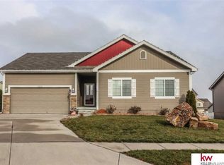 15972 Meredith Ave, Omaha, NE 68116