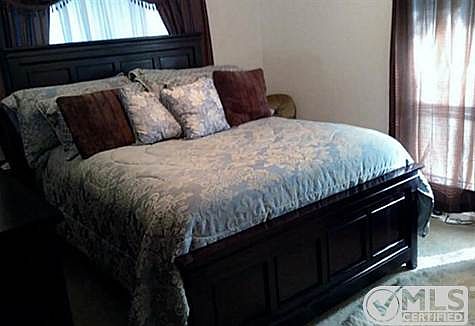 5th image of 3723 Shady Hollow Ln