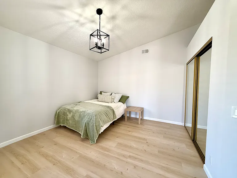 Vista Lago Cir N — Photo 14