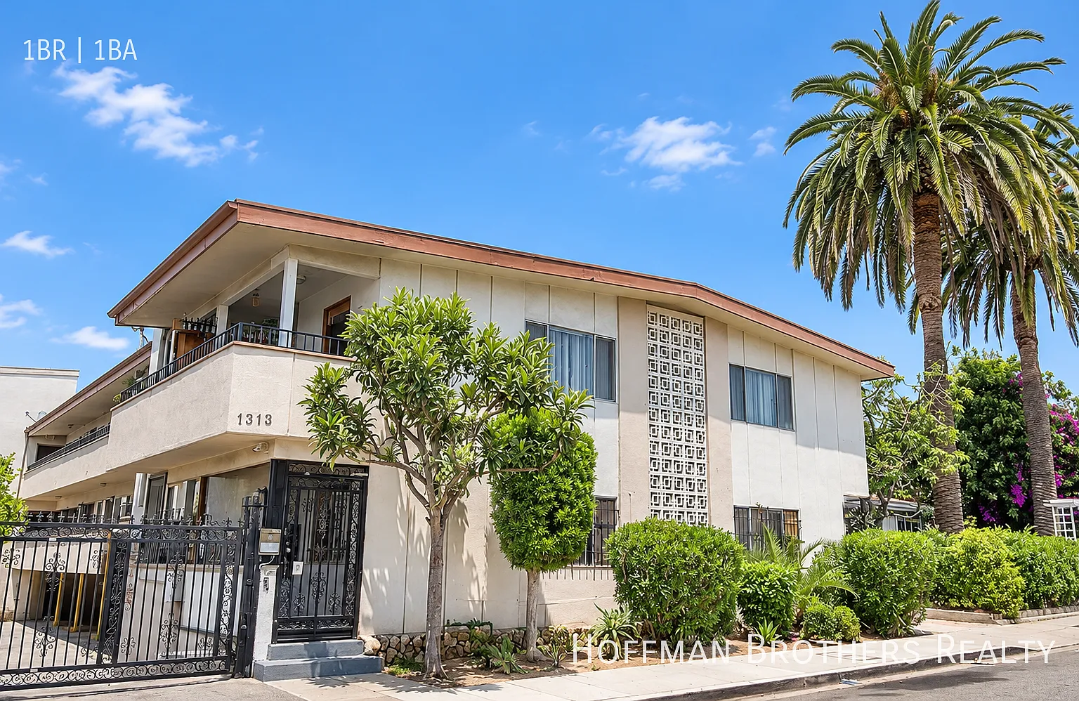 1323 N Harvard Blvd Los Angeles, CA 90027 — Photo 3