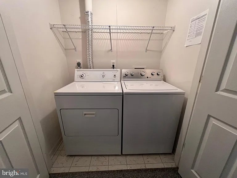 4110 Flower Box Ct — Photo 62