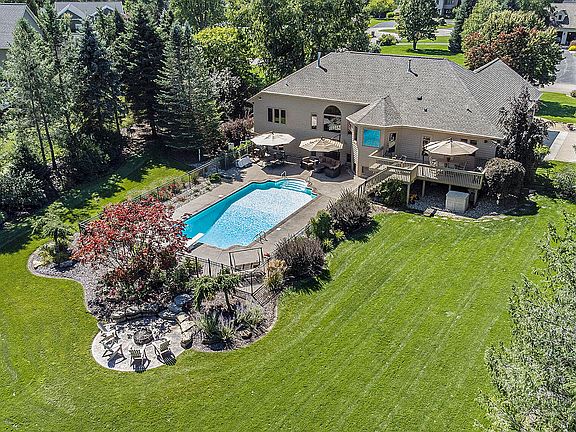 5th image of 5355 Canyon River Dr NE