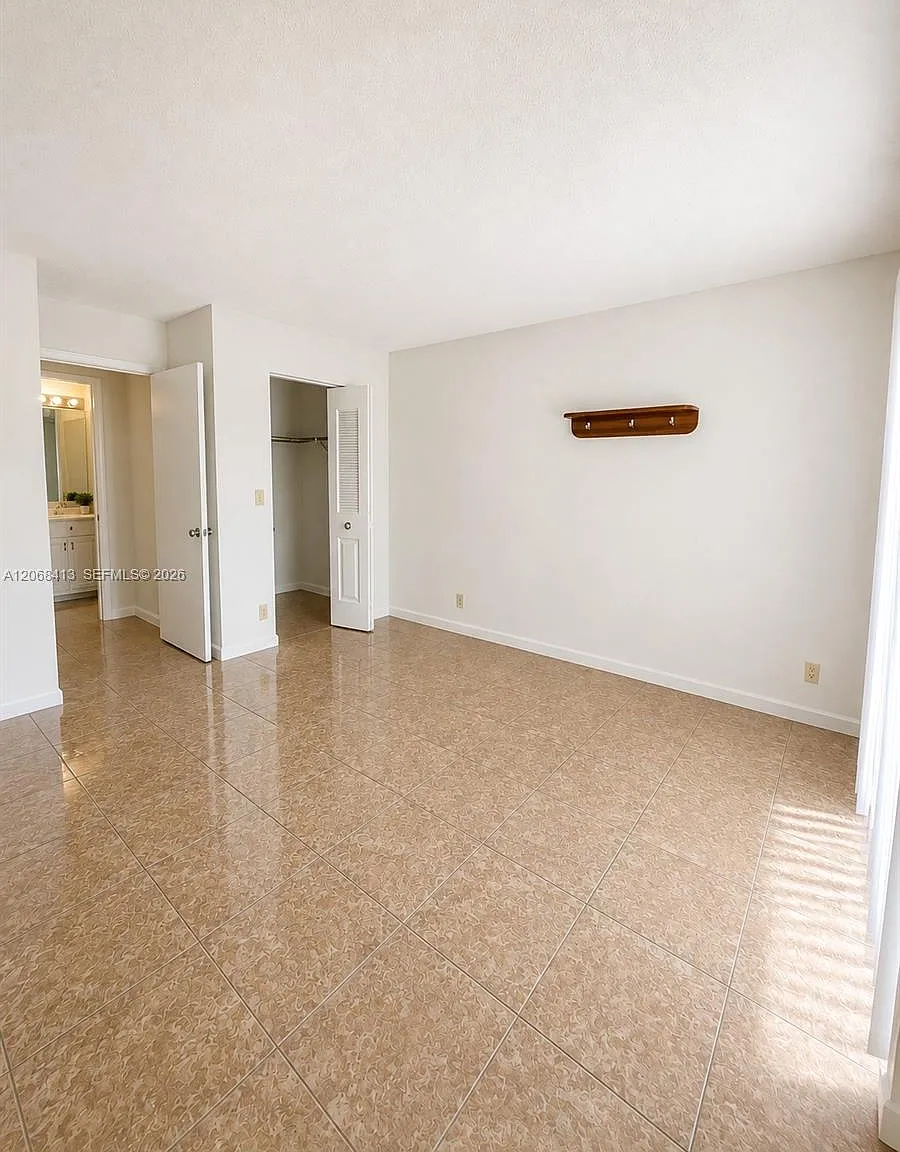 Cross Creek Condo — Photo 4