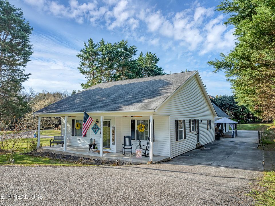 1st image of 413 Sandy Springs Rd