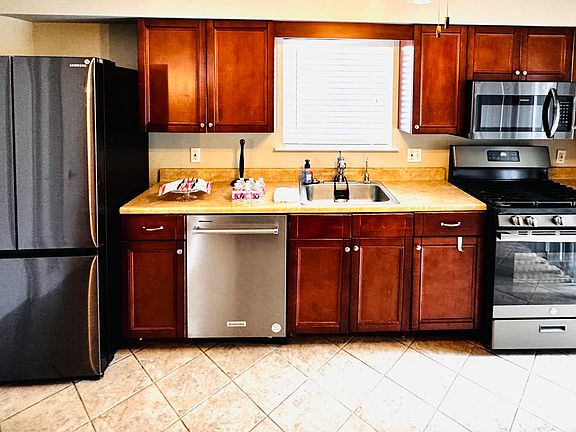 4th image of 109 Cotswold Circle #2