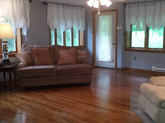 3rd image of 2621 Bethel Crest Dr