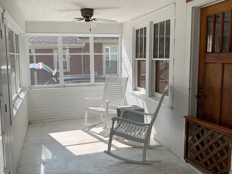 2614 E Dayton St — Photo 3