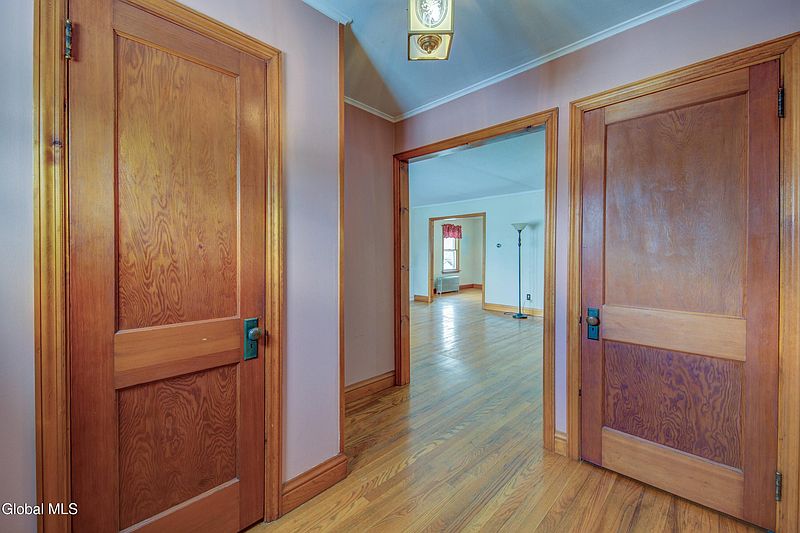 5th image of 31 Colehamer Avenue