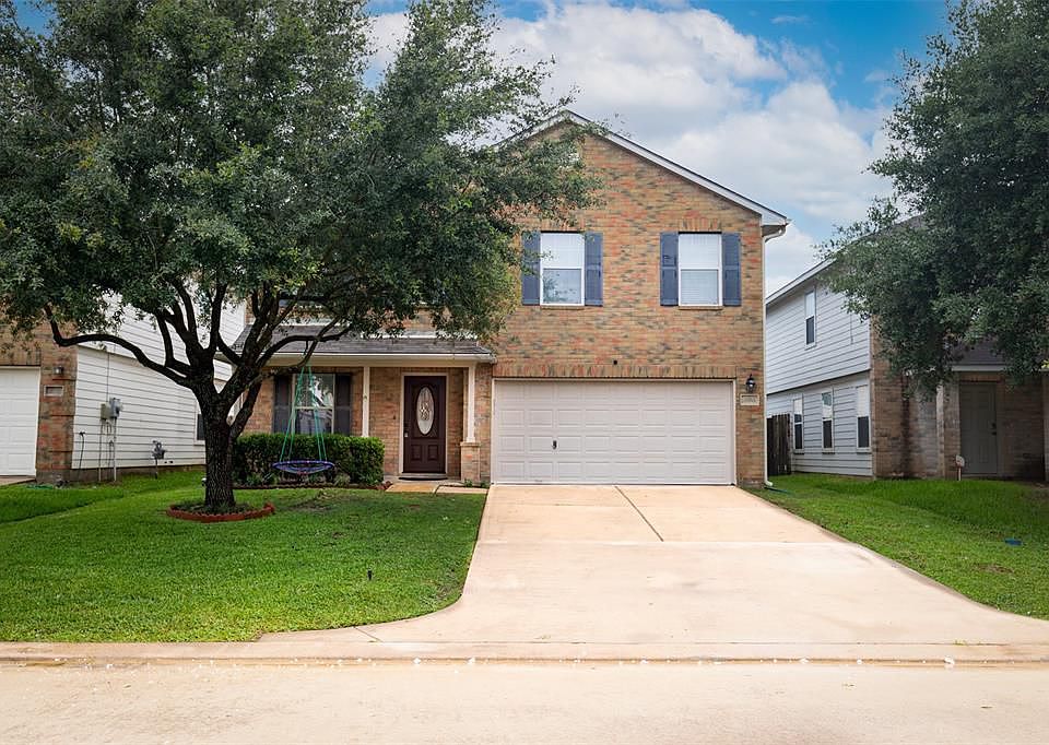 1st image of 20915 Banyan Crest Ln