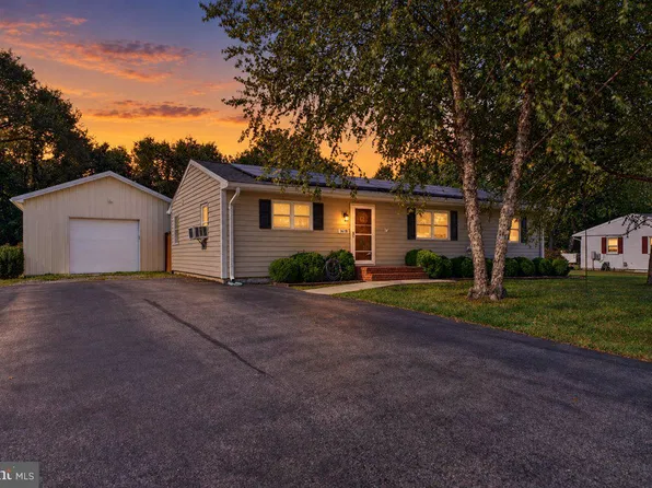 1618 Chester Rd, Chester, MD 21619