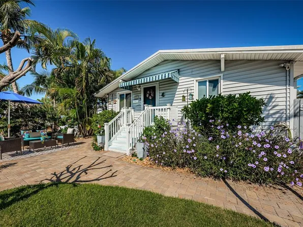 509 70th Ave, Saint Pete Beach, FL 33706