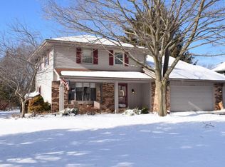 3458 Elmwood Dr E, Elmwood Park, WI 53405