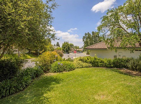 387 Sundance St-3