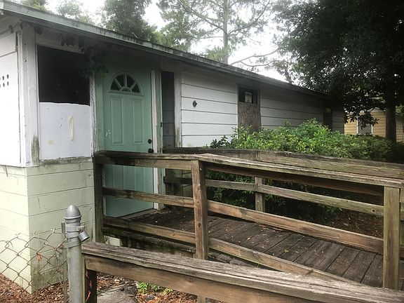 2nd image of 1482 E 25th St