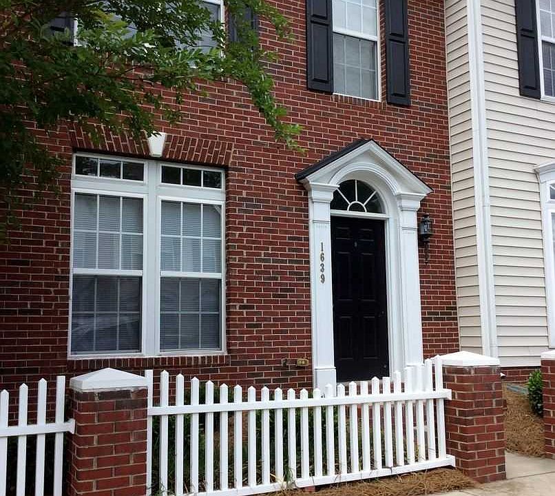 1st image of 1639 Chamberside Dr
