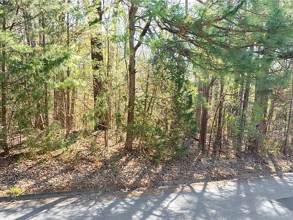 3rd image of 723 54th Ave E