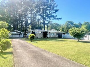 238 Dry Valley Rd, Rossville, GA 30741