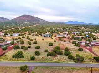 890 & 908 E Hoctor Rd, Williams, AZ 86046