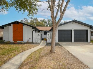 6830 N Forest Crest St, San Antonio, TX 78240