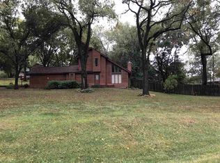 5331 Yellowstone Dr, Rockford, IL