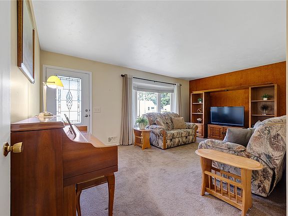 5th image of 2137 Westside Dr
