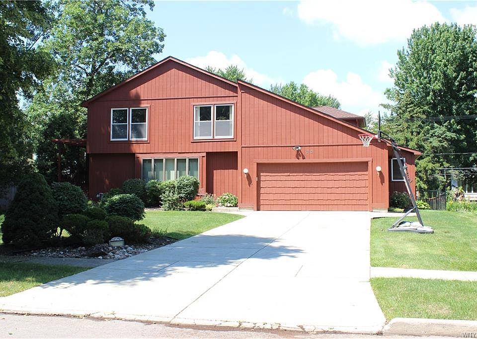1st image of 30 Fawnwood Dr