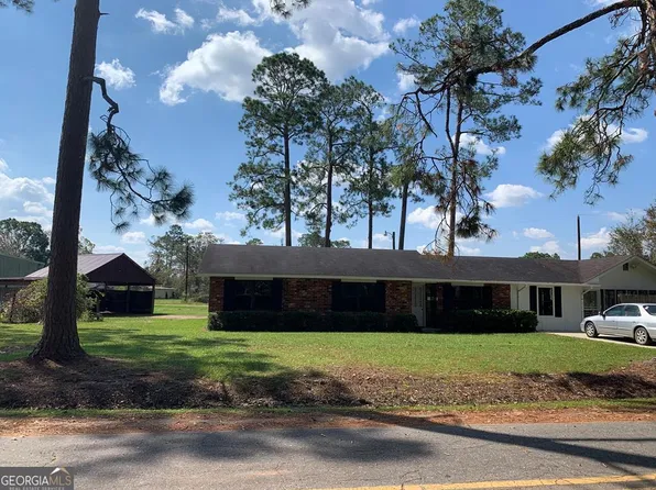 169 Robin St, Baxley, GA 31513