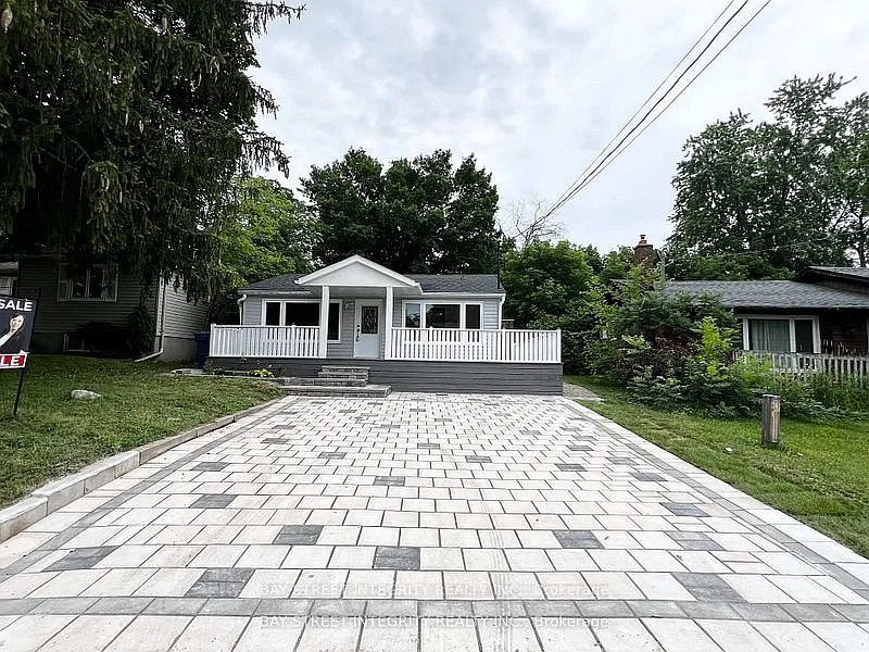 29 Balson Blvd