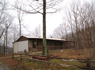 645 James White Rd, Celina, TN 38551