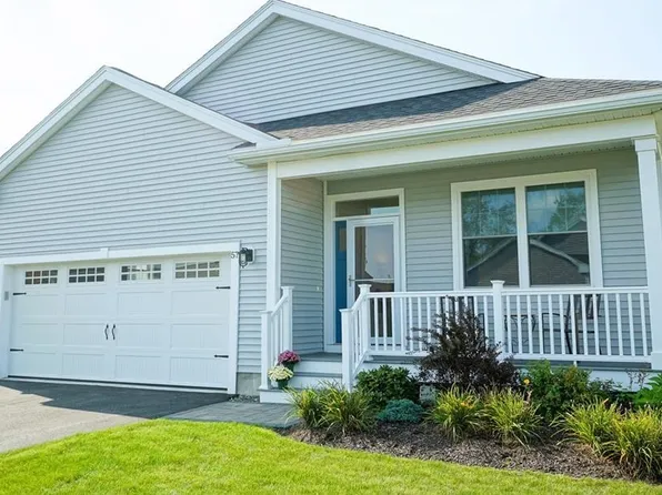 57 Blackstone Drive, Raymond, NH 03077