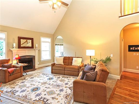 4th image of 7478 Pine Glade Dr