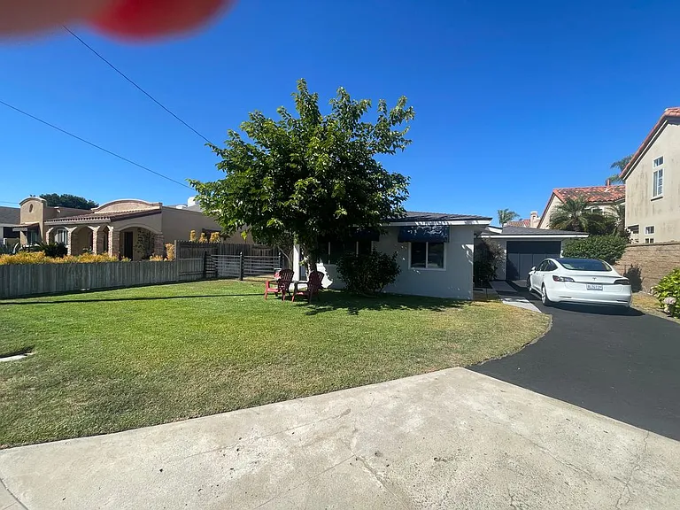 178 Albert Pl — Photo 12