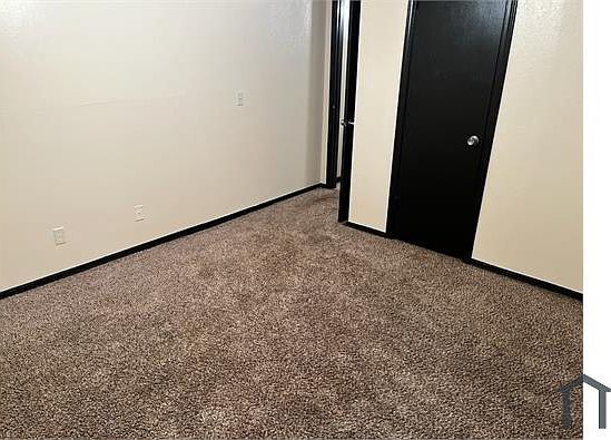 5th image of 1936 N Rockwell Ave #469